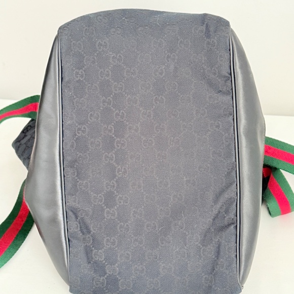 Gucci dog carrier. - Picture 7 of 9